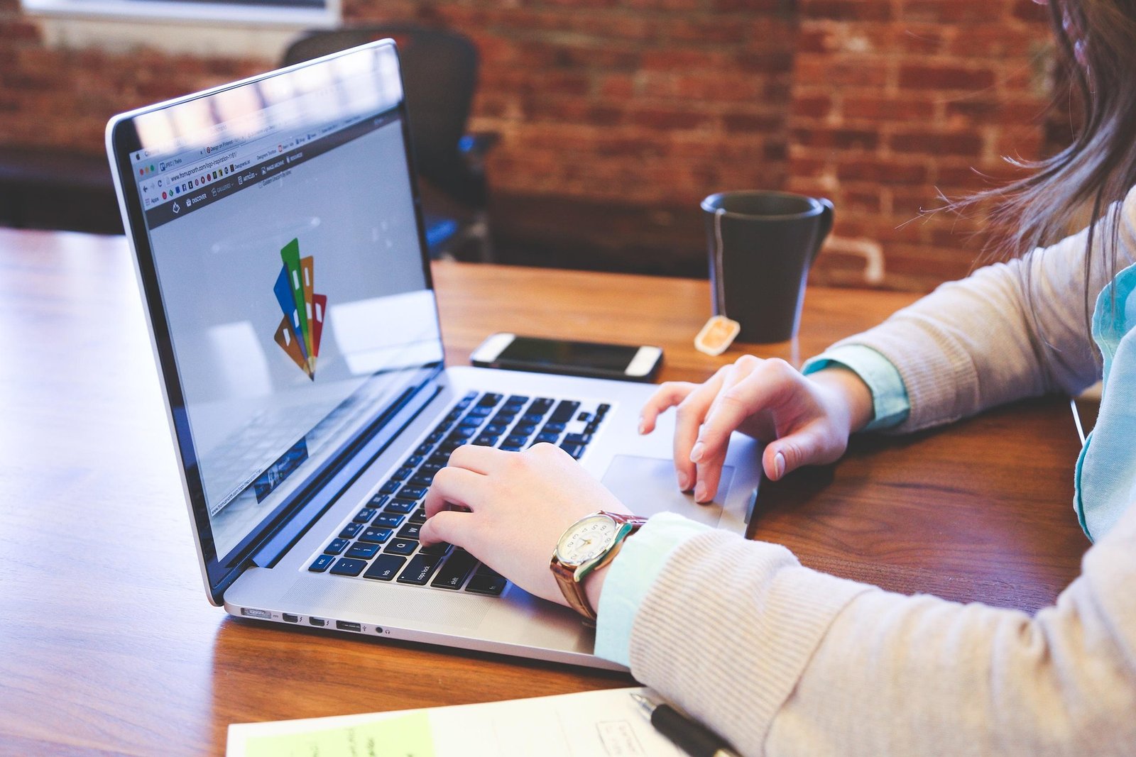 startupstockphotos student 849826 1920
